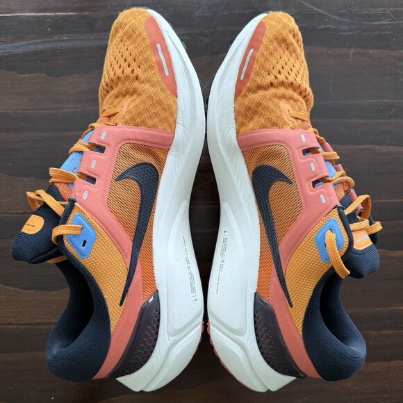 Size 10.5 - Nike Air Zoom Vomero 16 Light Curry Dark Obsidian - Picture 6 of 10